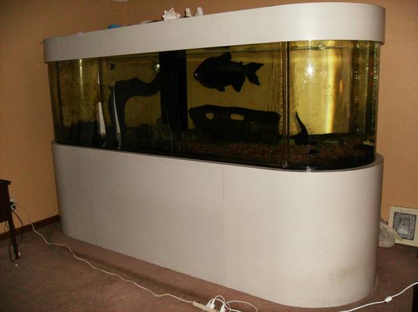 600 gallon aquarium - $4500 (Port Clinton, Ohio)
