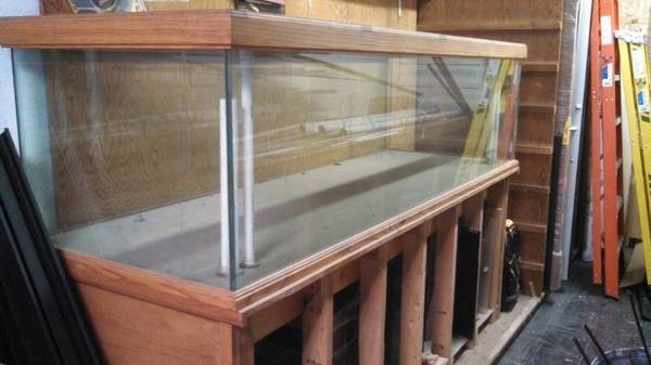 300 Gallon Aquarium and Stand - $1200 (clarksville, TN ) 